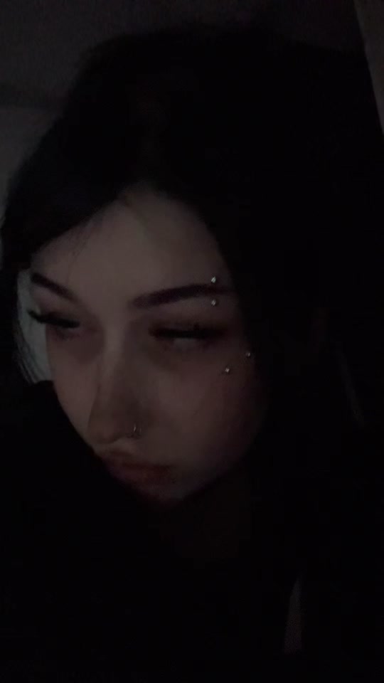 @анютка