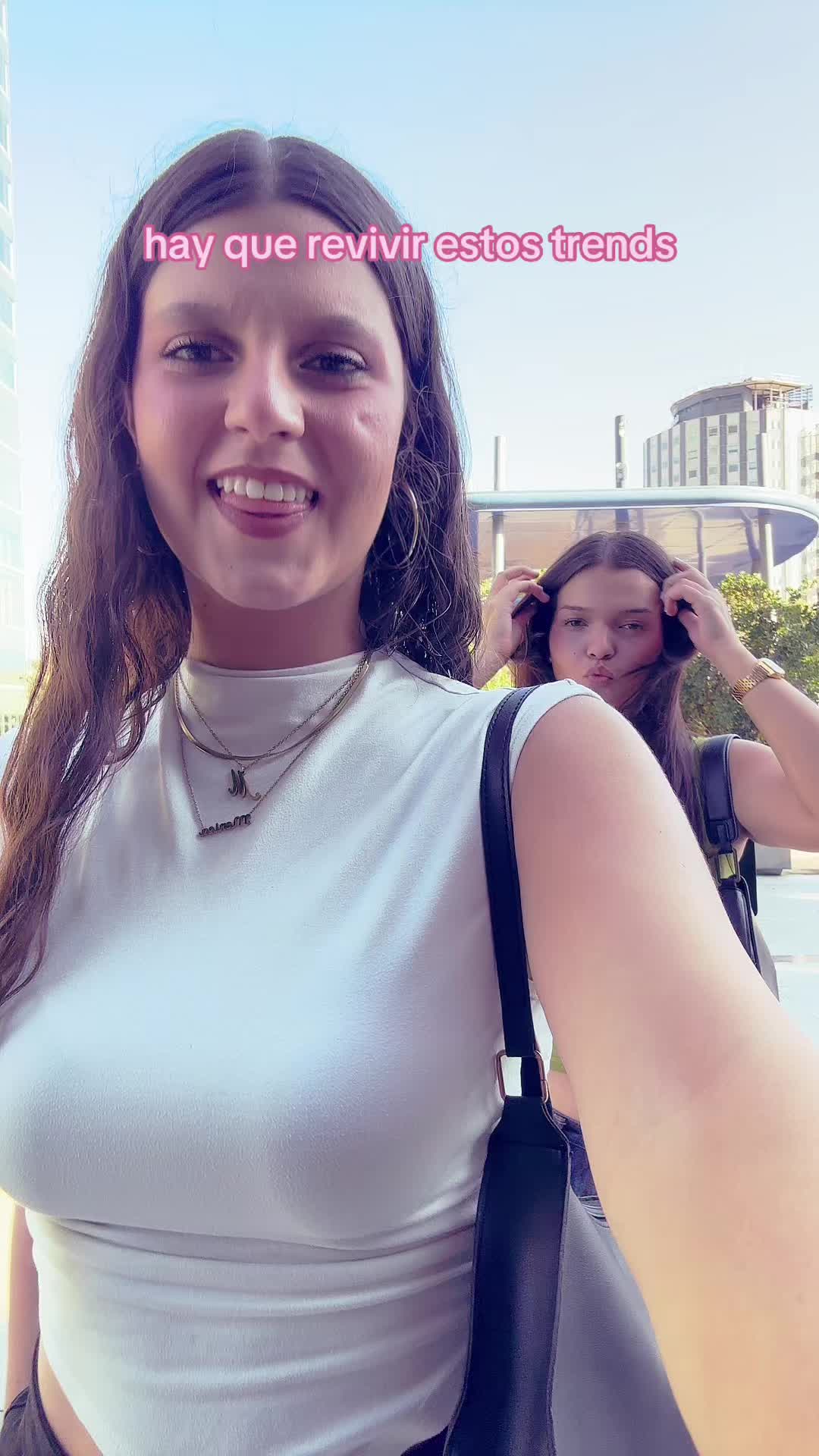 @ladupla._