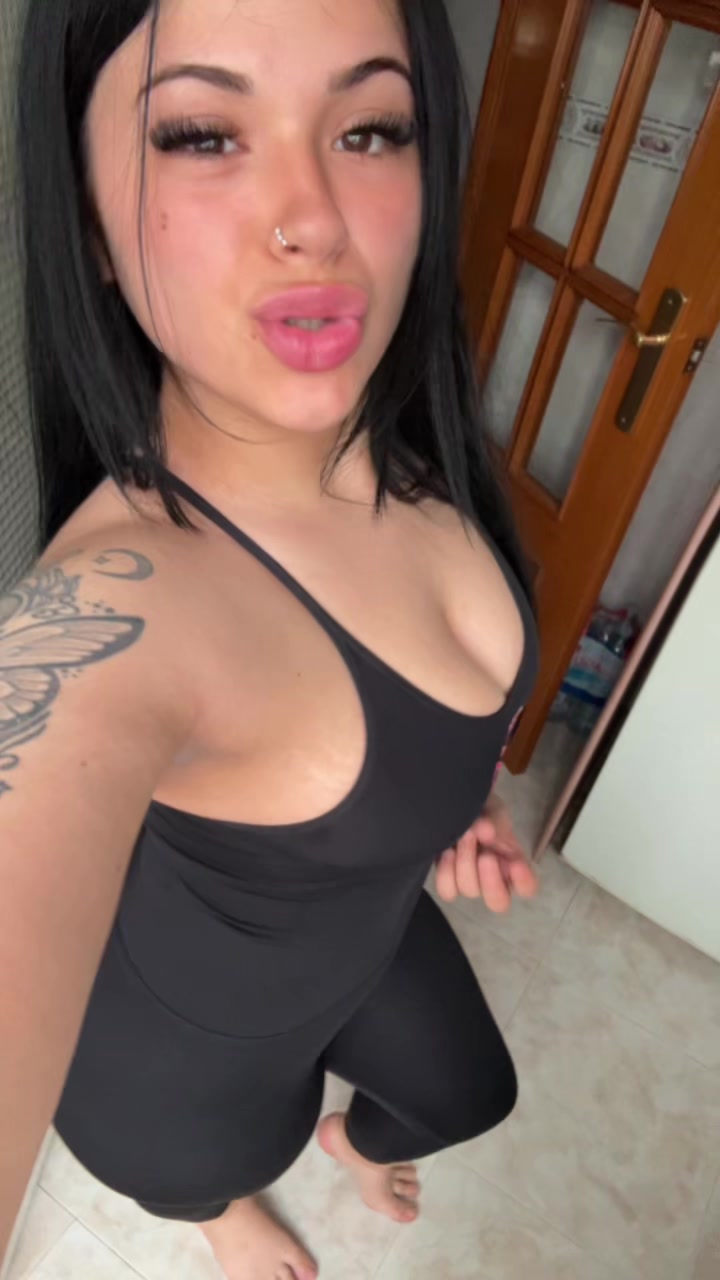 @aroamartiiinezz