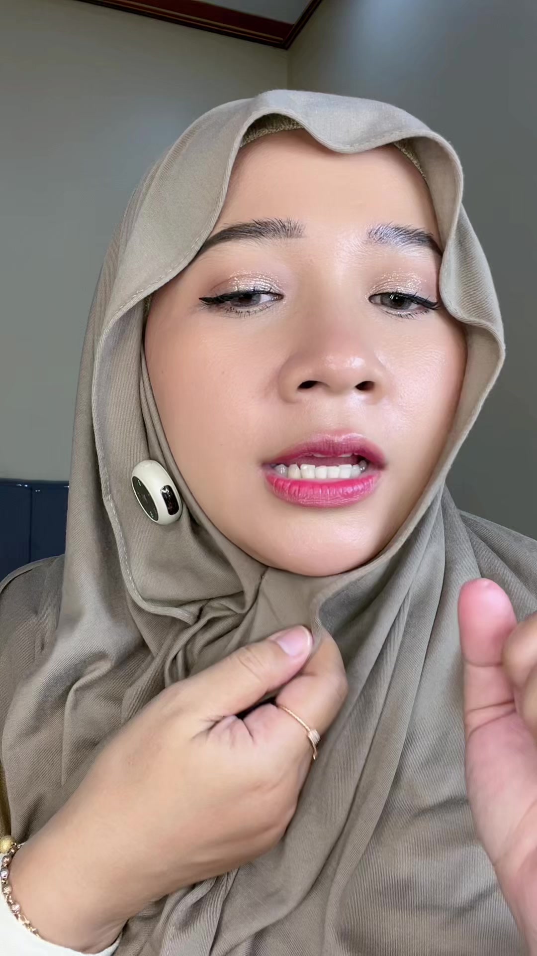 @Anis Yunia Akbar (AYA)