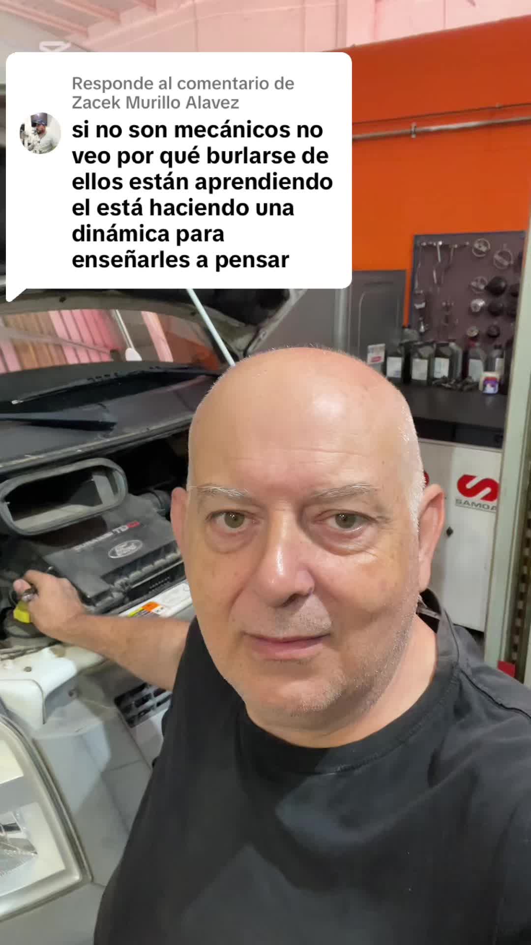 @AUTOKOM