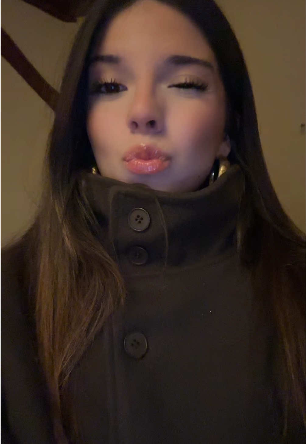 @inès