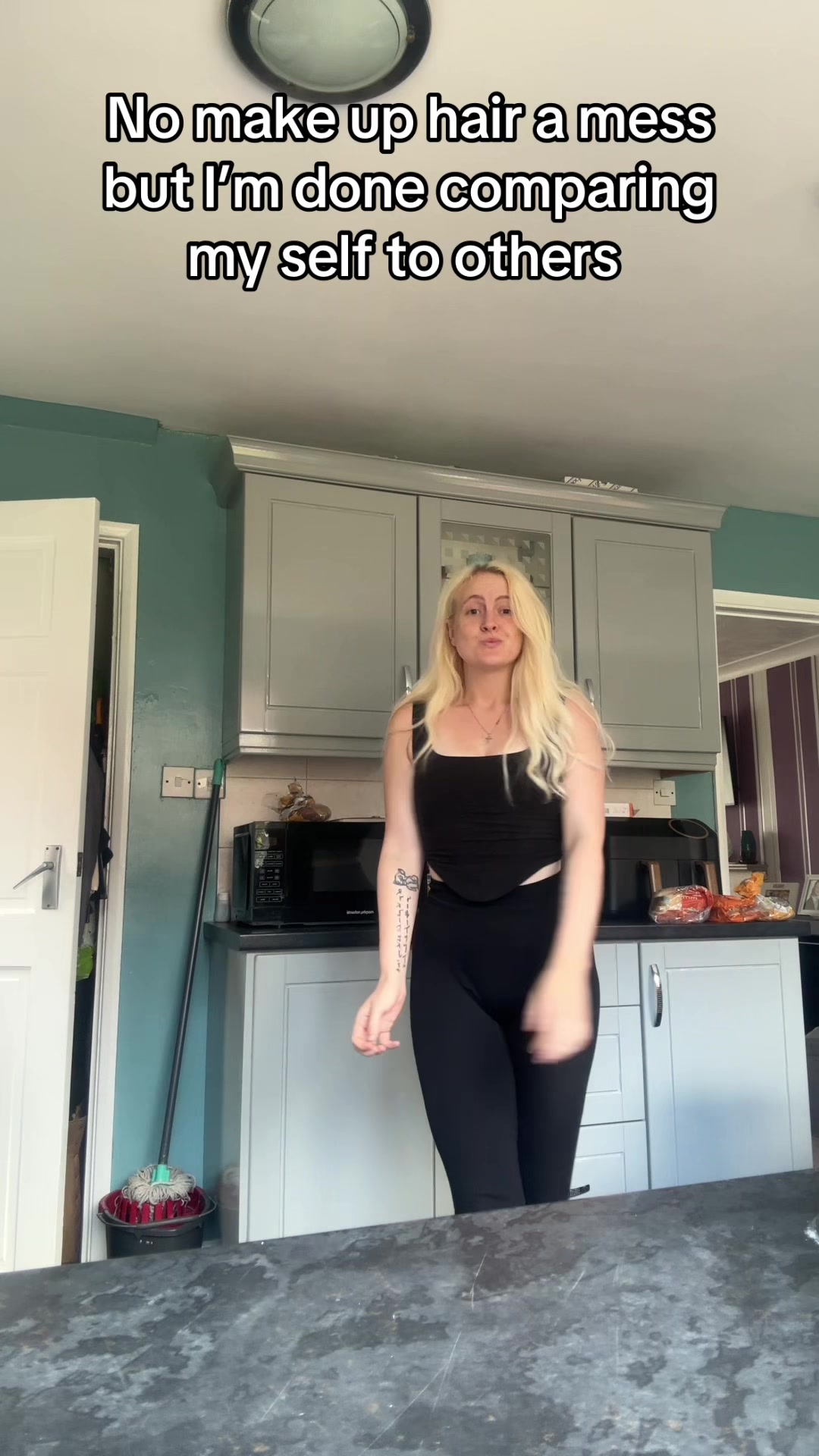 @Missfox