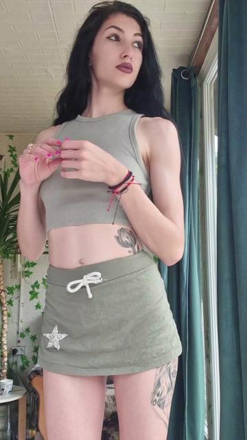 @Brunettebabe135