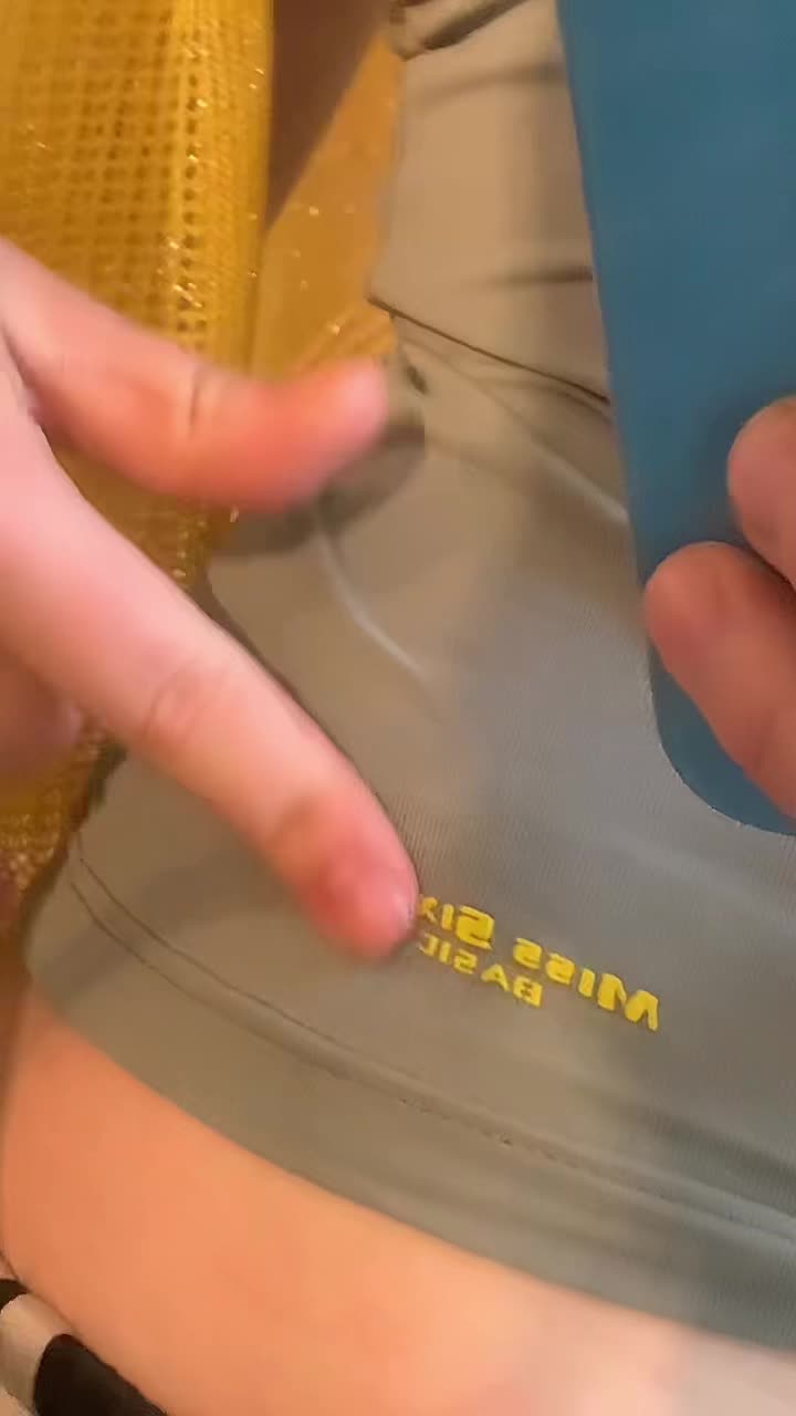 @👣