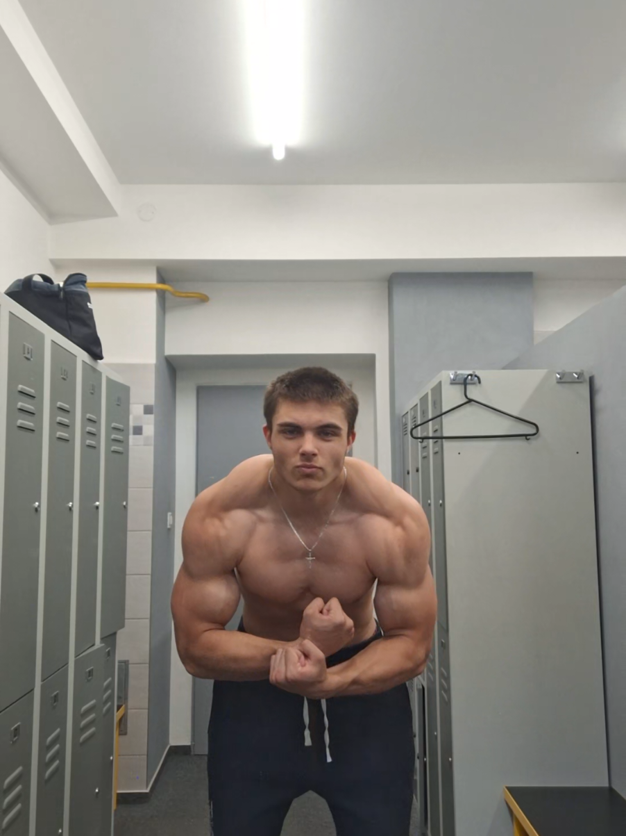 @💪🏻👨🏻&zwj;🦲Bald_Ape✞🇨🇿
