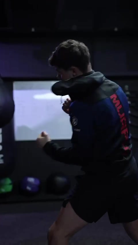 @charliehollowaymma_