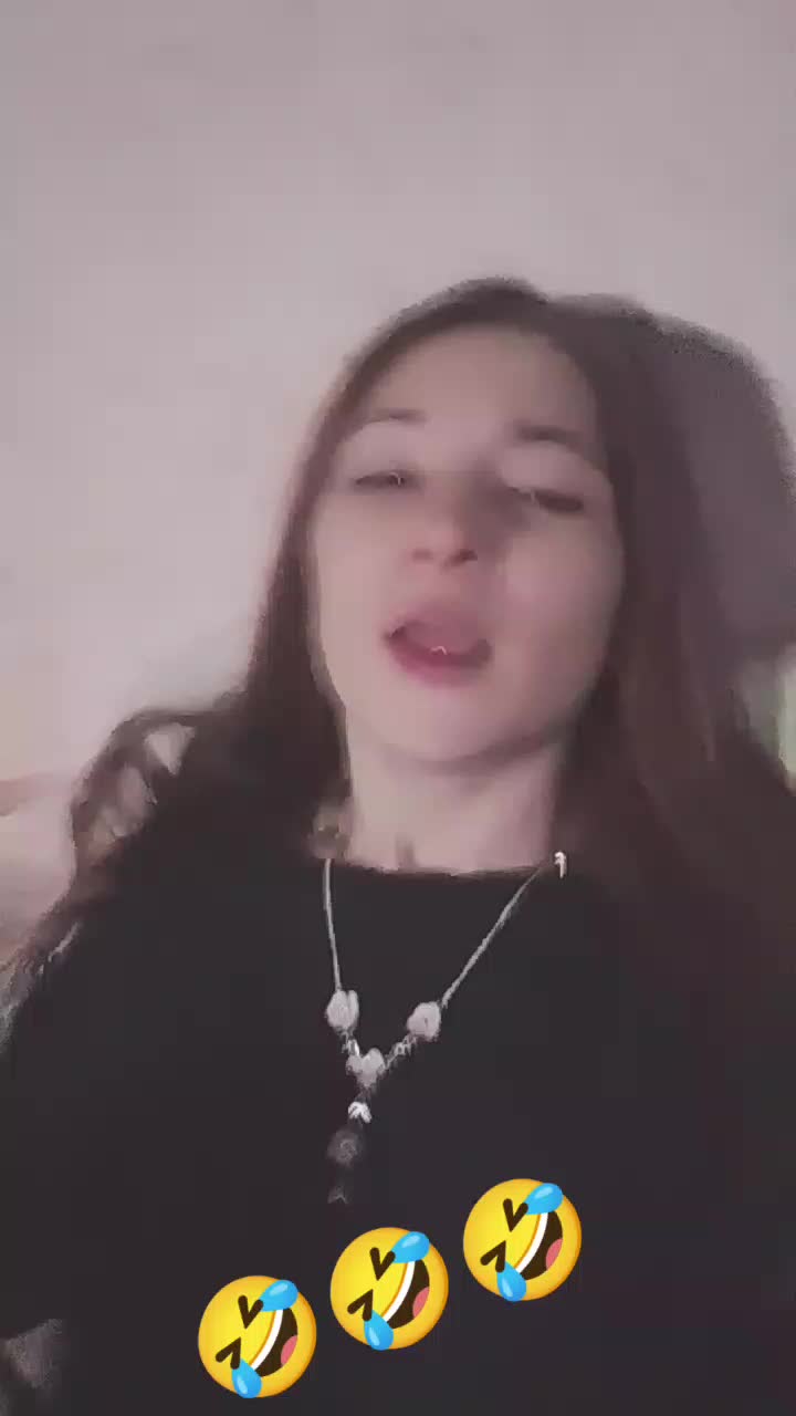 @unguroaica ta nebuna 😘😜😛🤪