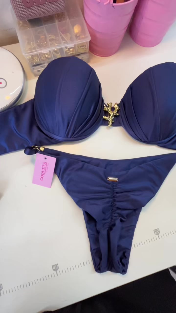 @Coquetaswimsuit