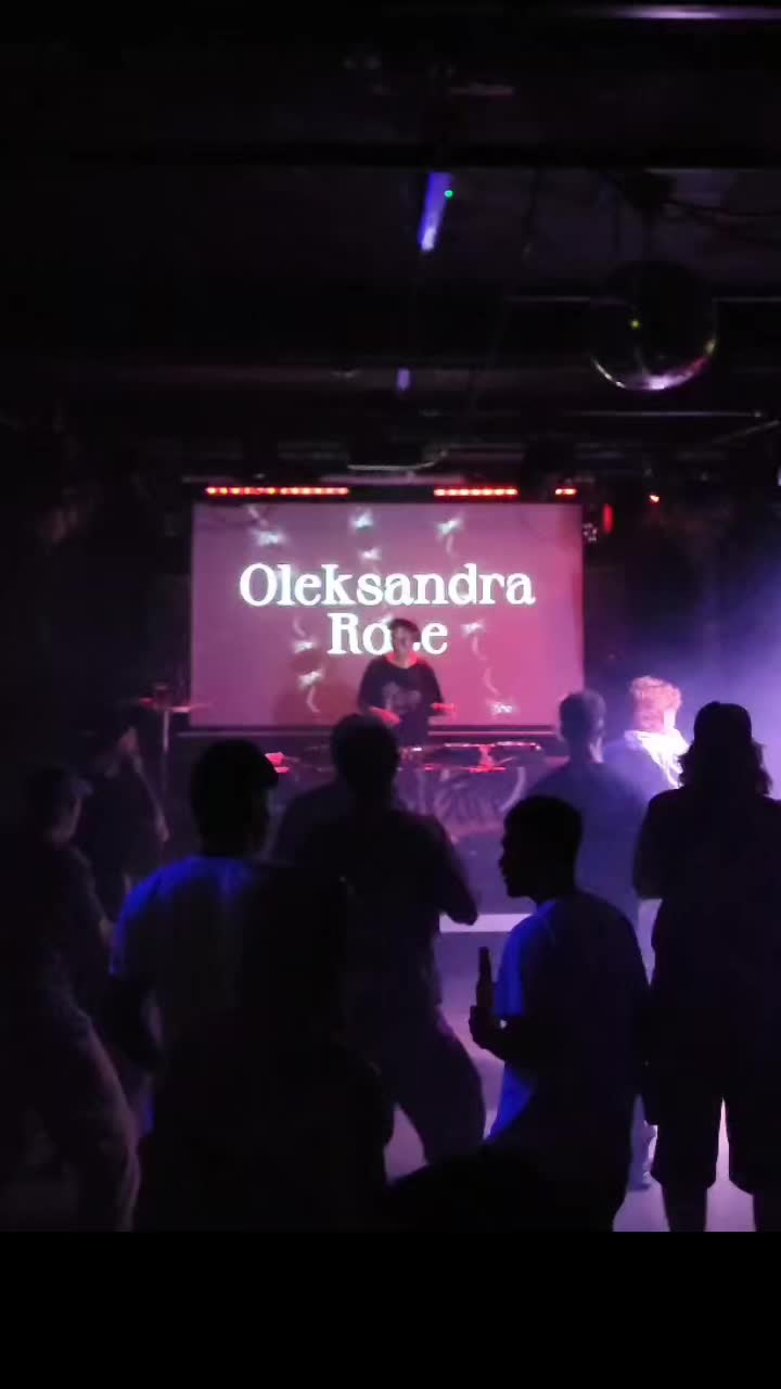 @Oleksandra Rose