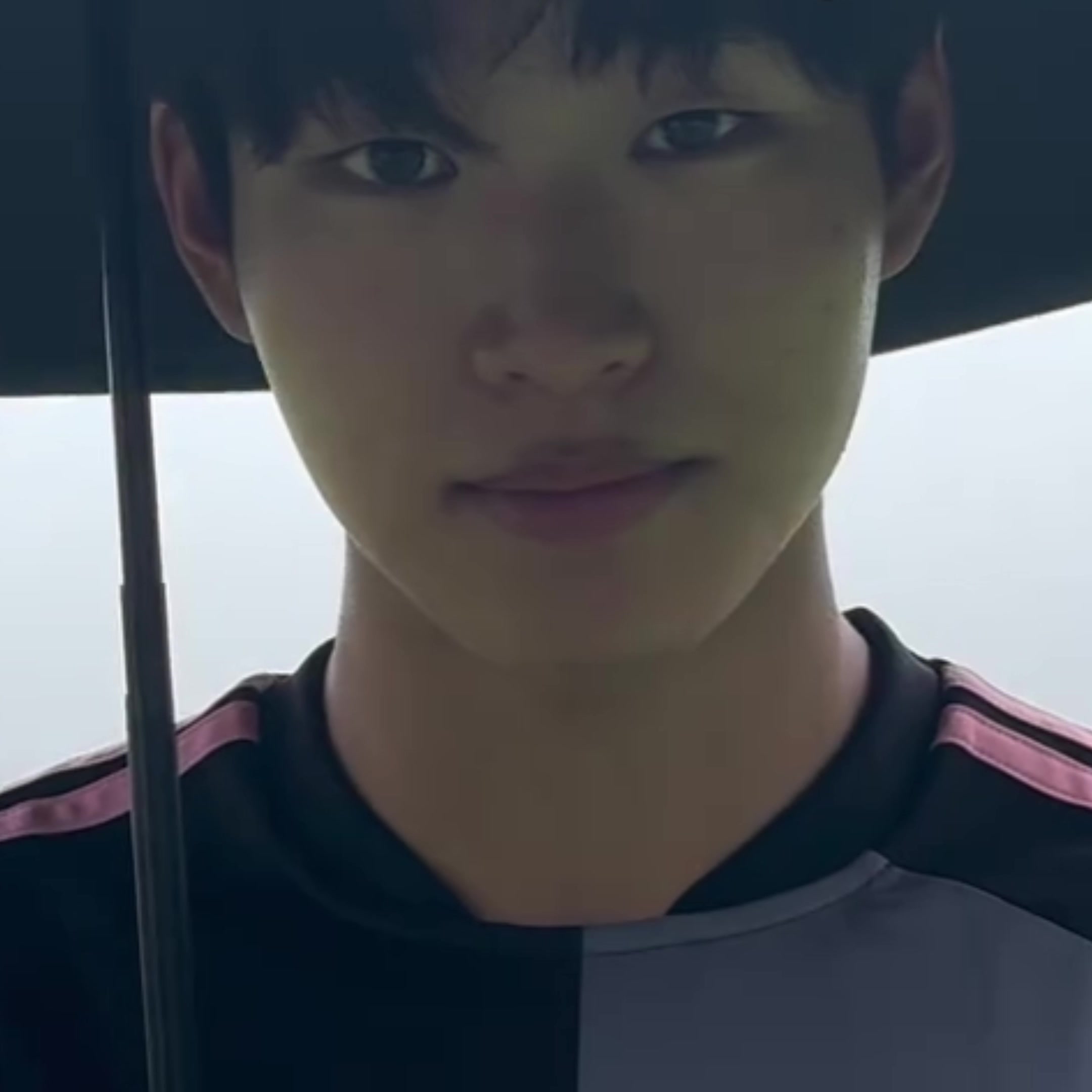 @bomi