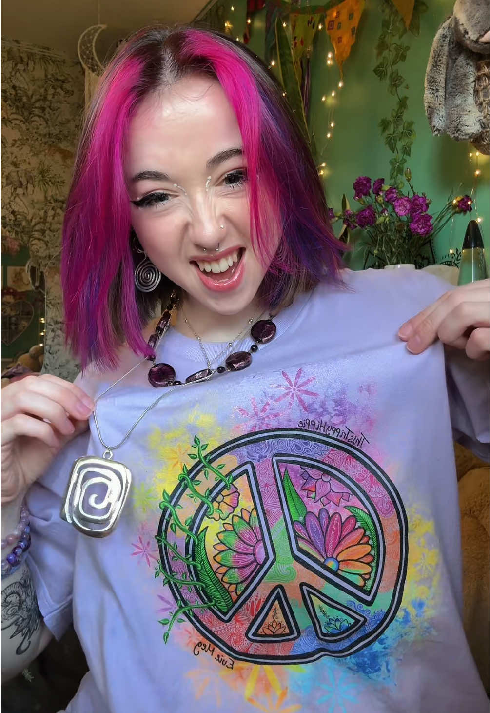 @thistrippyhippie &bull; evie meg