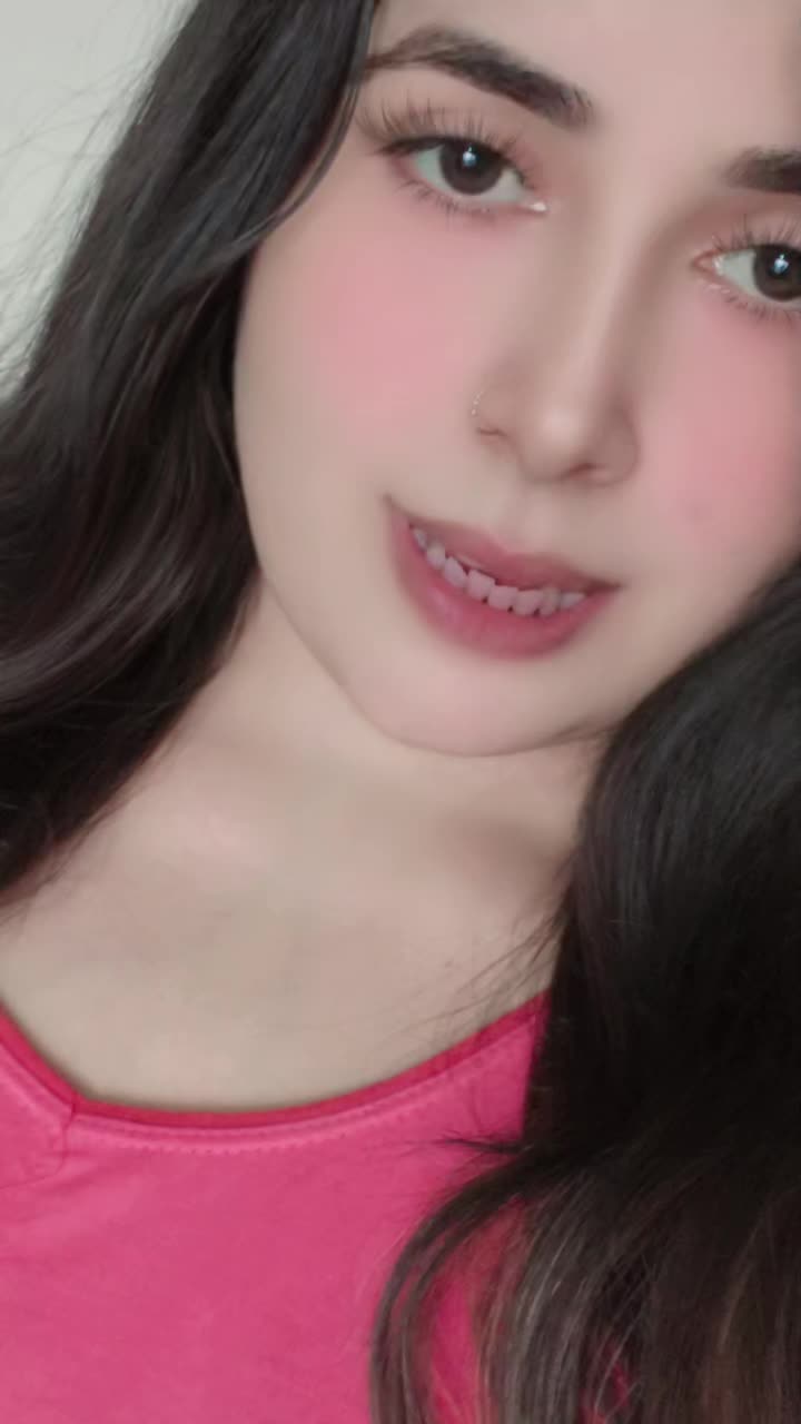 @missqueen2064