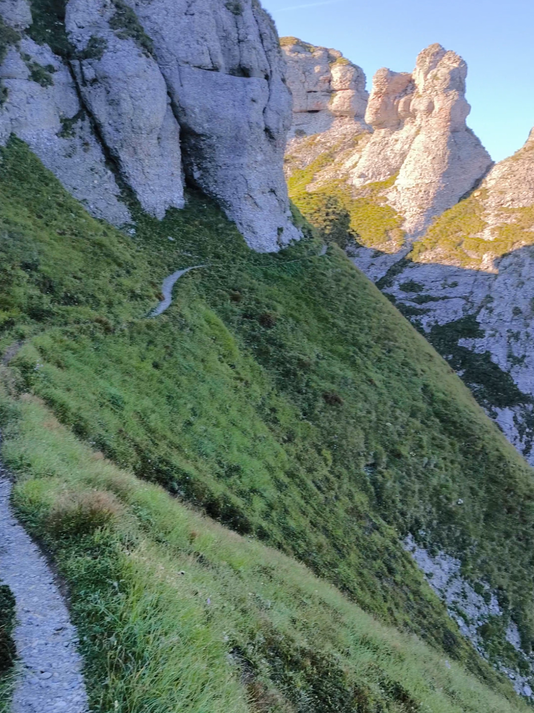 @Călător prin viață 🌅🏞️🌌