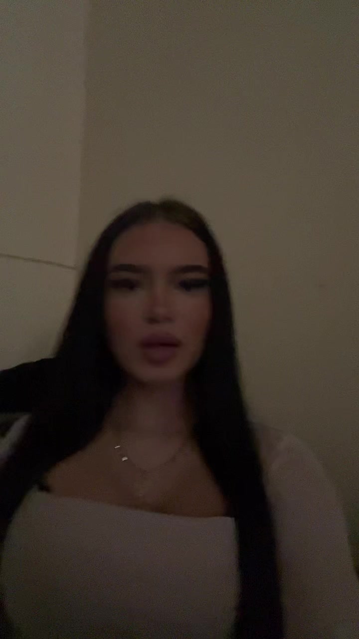 @𝔢𝔩𝔦𝔫𝔞