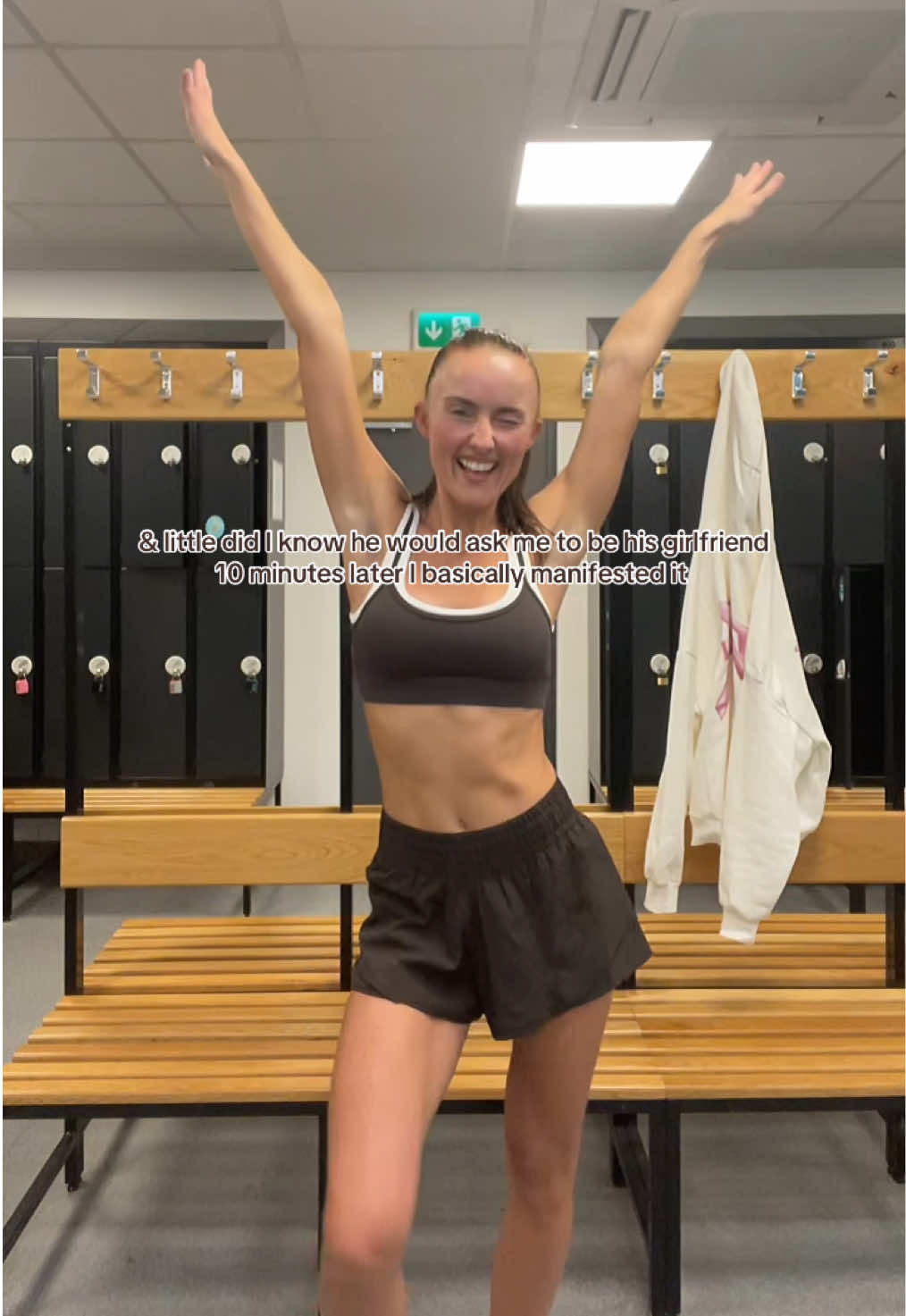 @Notzoe.