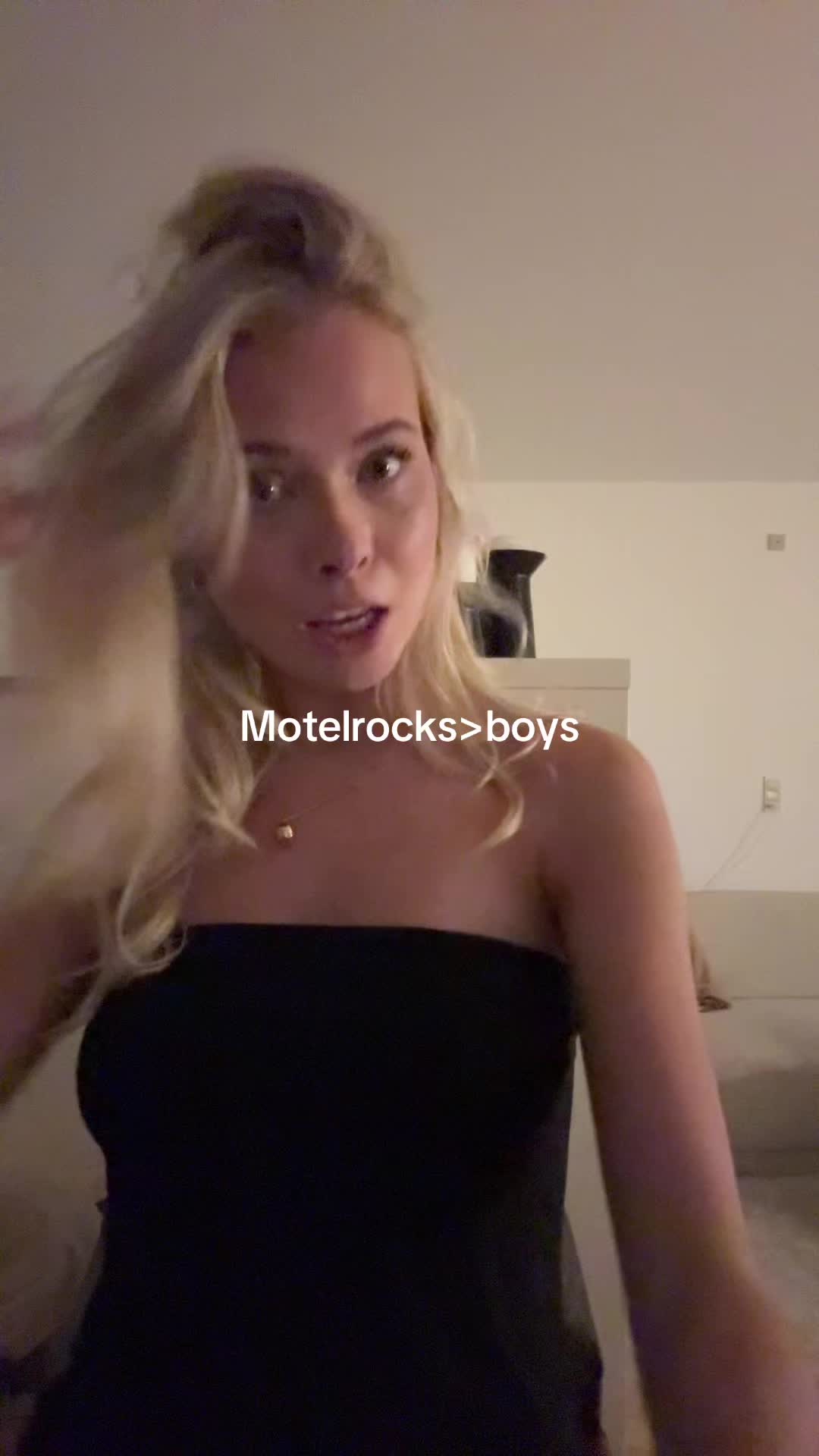 @Annanas💋