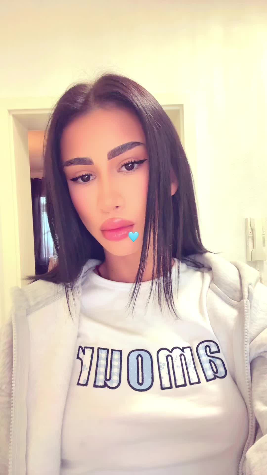 @Iulia🩵