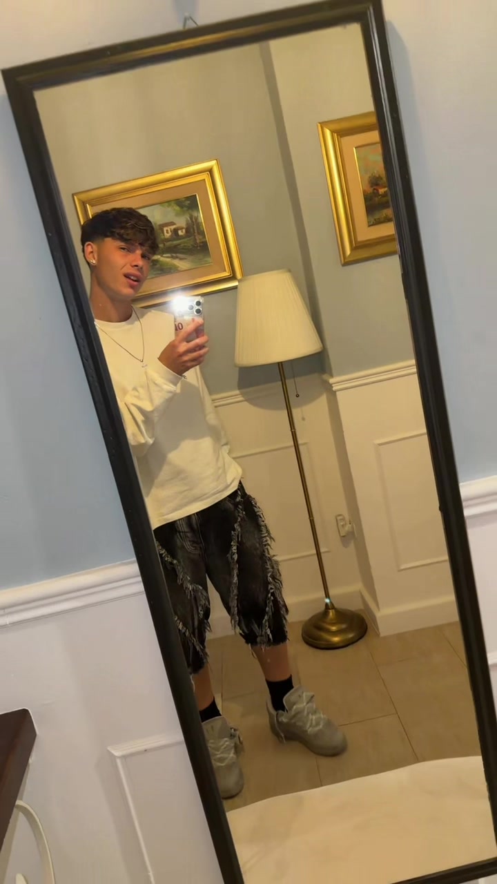 @A N T O N I O