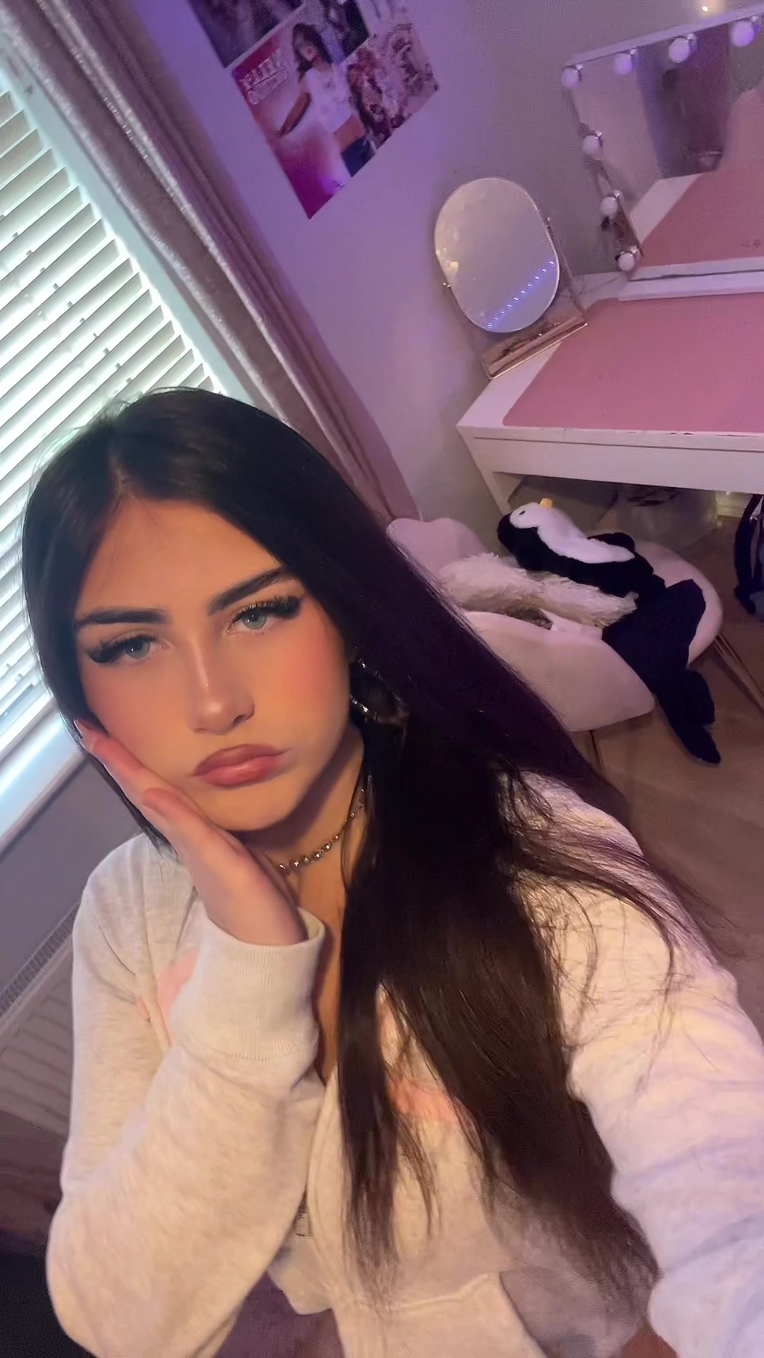 @♕