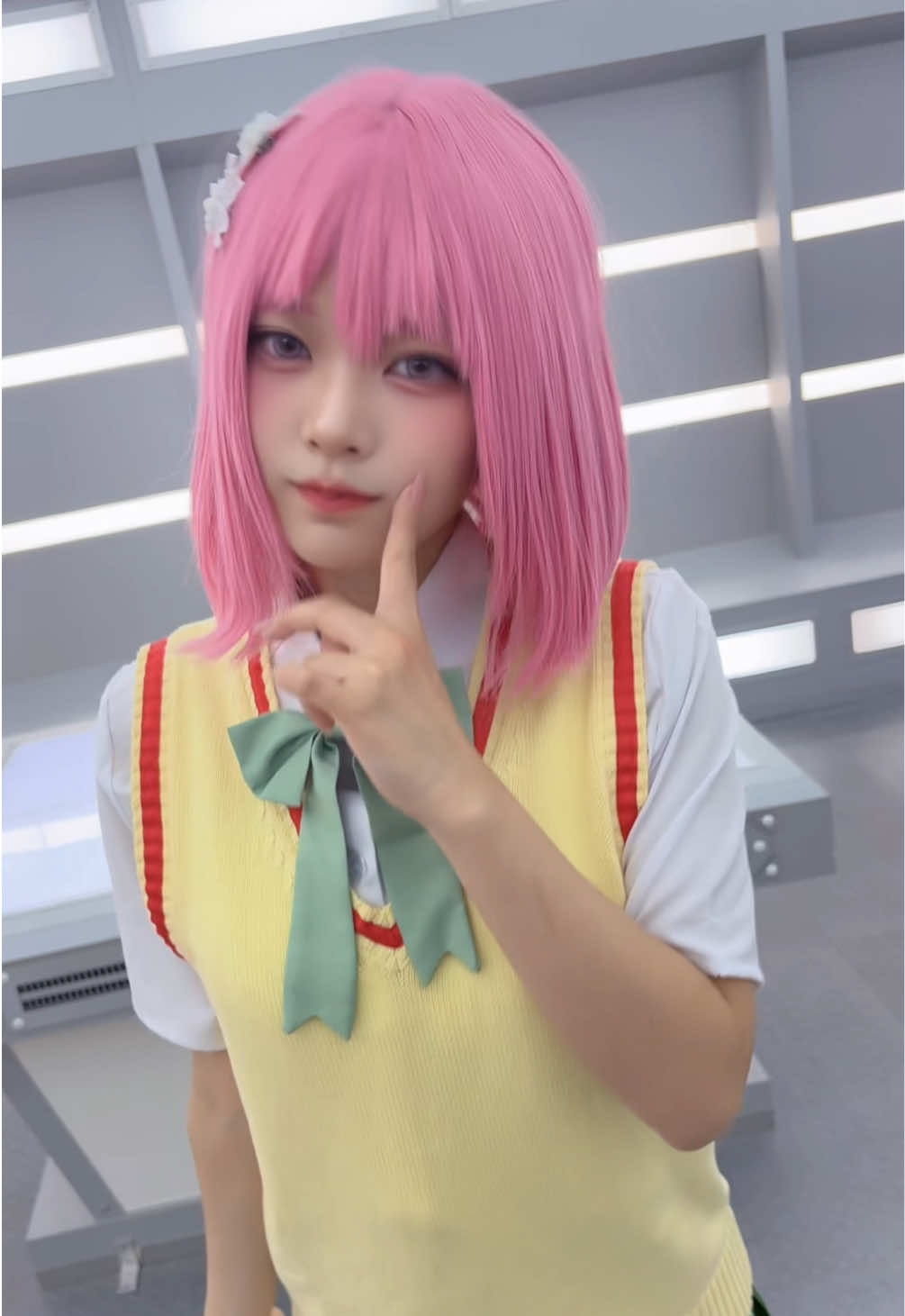 @おじぎ ねね