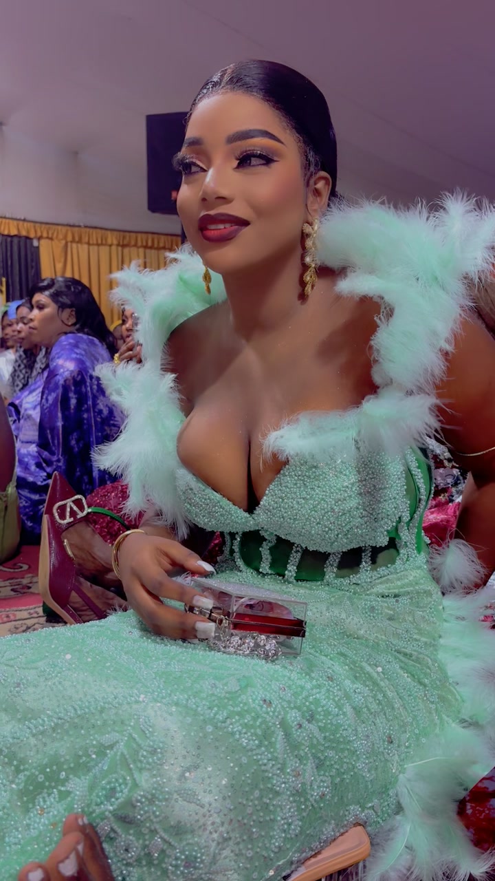 @Dialika  La Reine🤭❤️