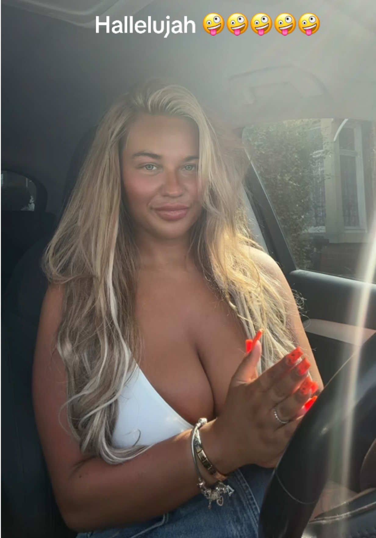 @SheGlowsByNicole
