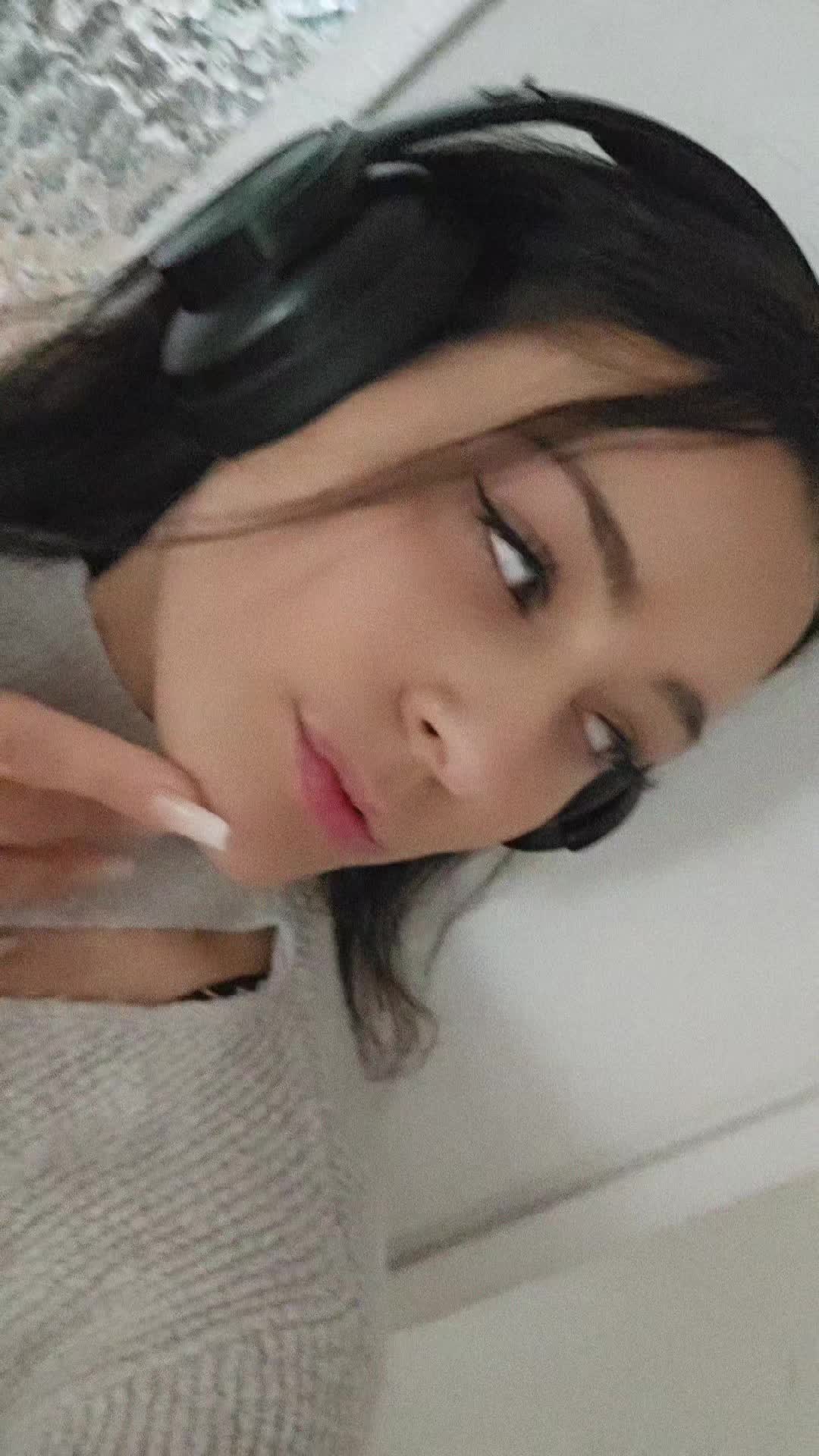 @_KyRa _