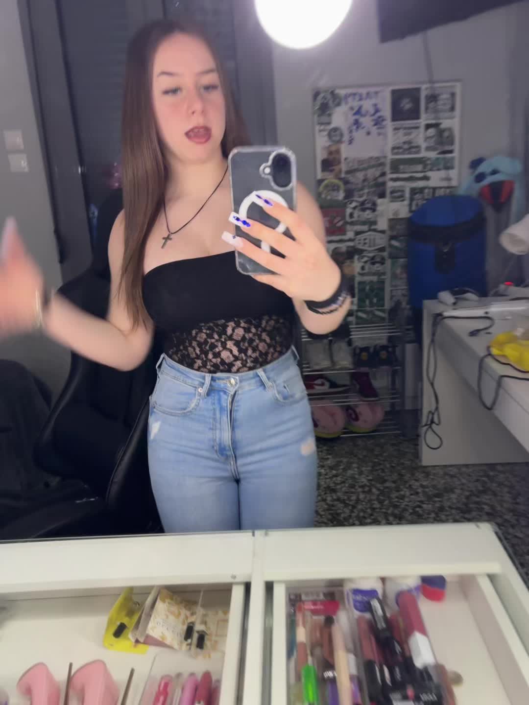 @𝒱𝒶𝓁𝒾𝒶𝒶
