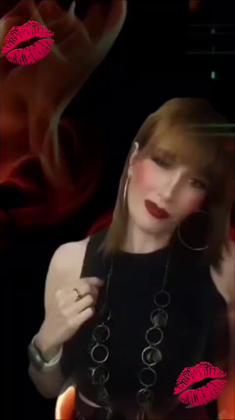 @N U R I A 🌹🌹💋