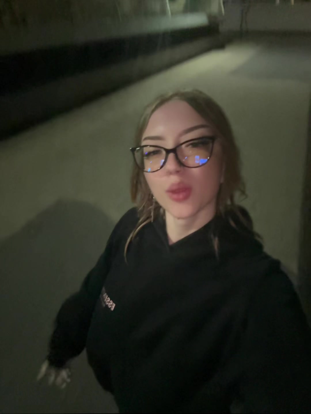 @🖤