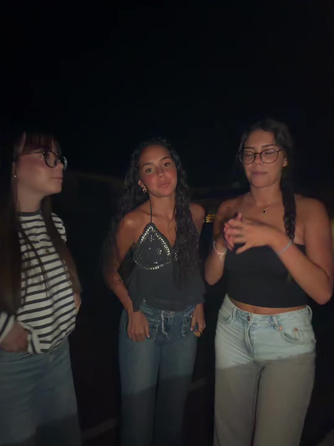 @Maariaaav