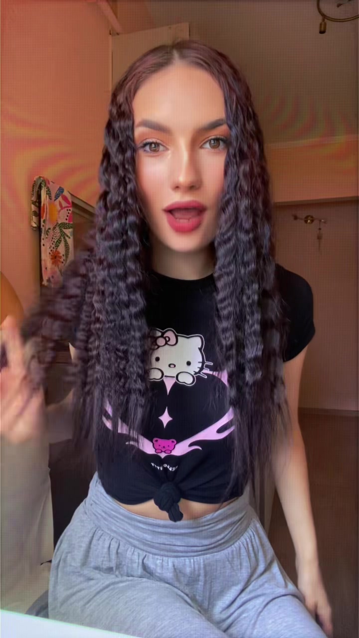 @kristīne