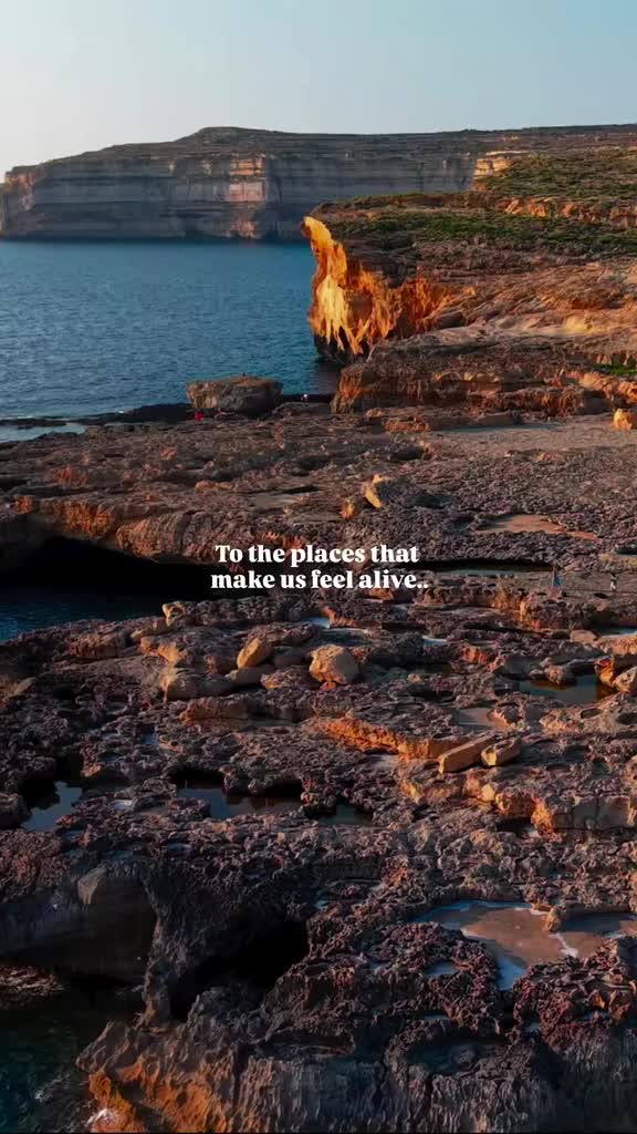 @VisitGozo