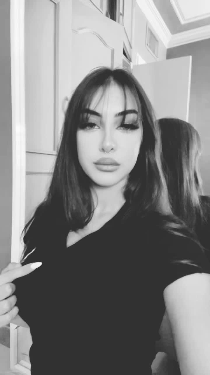 @heliiawi._