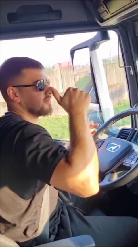 @RĂZVAN♣️