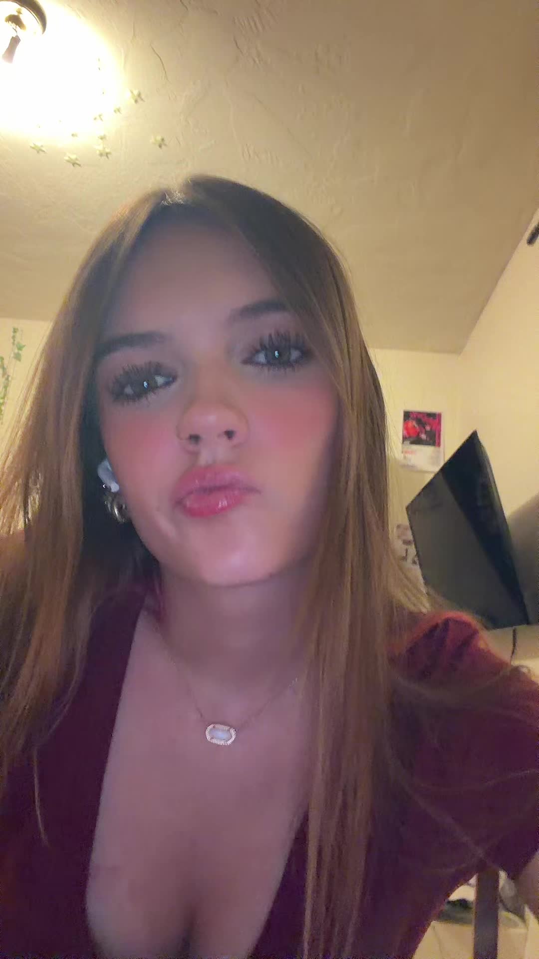 @🦄