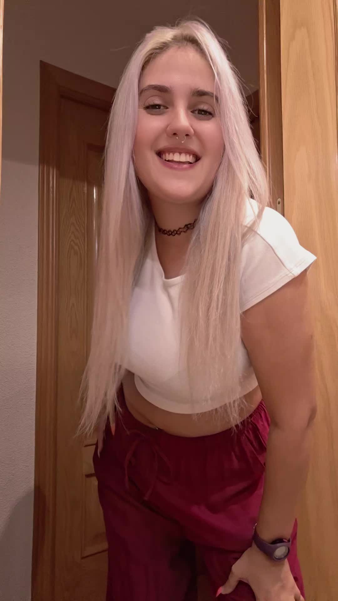 @SeñoritaEsme