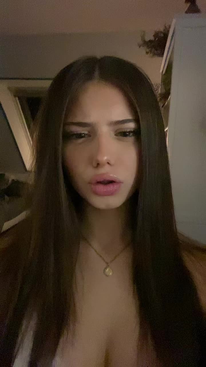 @Ž&Lambda;ZA🪽
