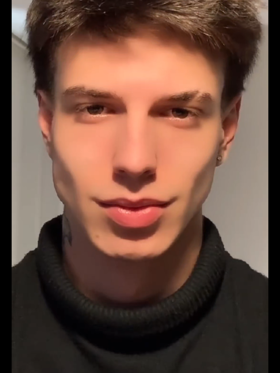 @🦇