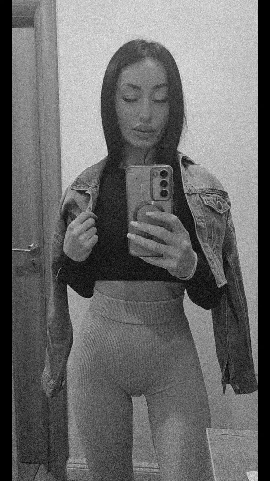 @👑🐇Georgiana❤️