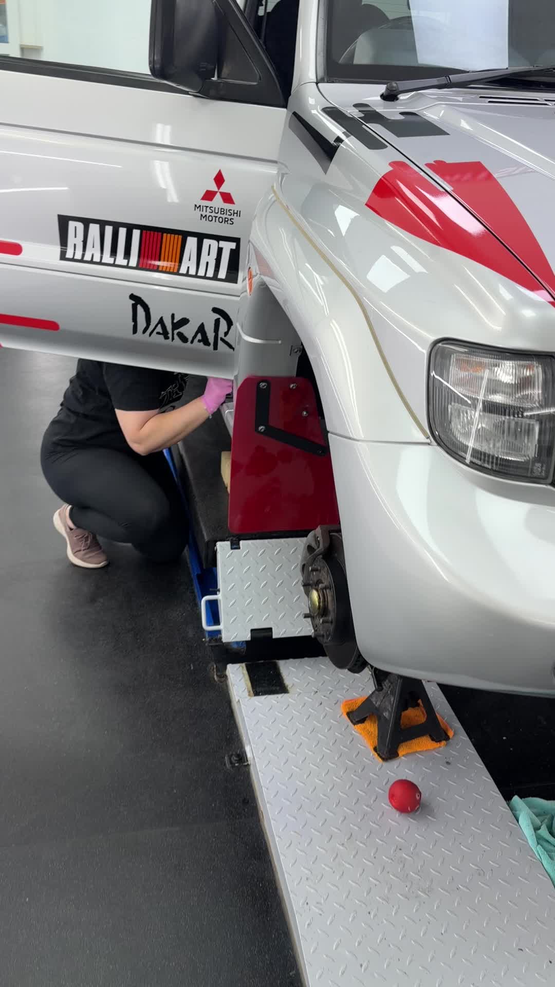 @Custom Detailing