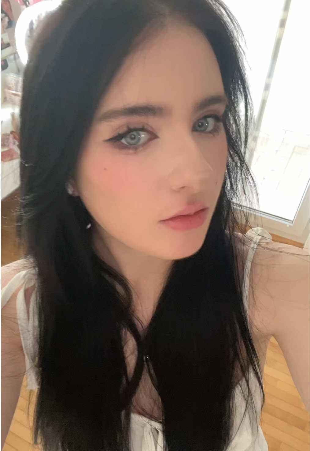 @livingforlola