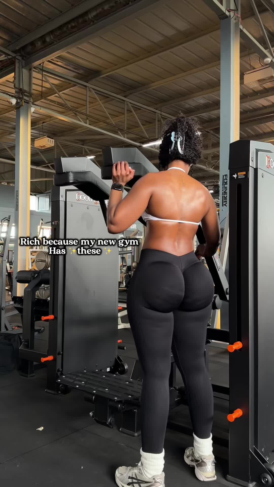 @Yarafitness