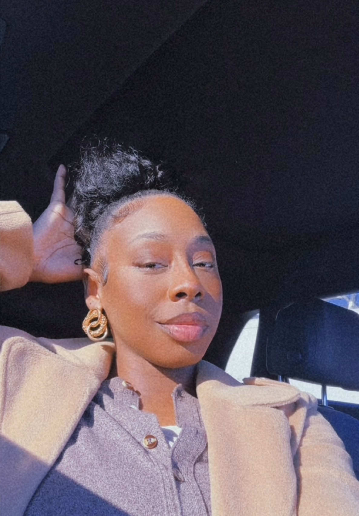 @Iamtravia