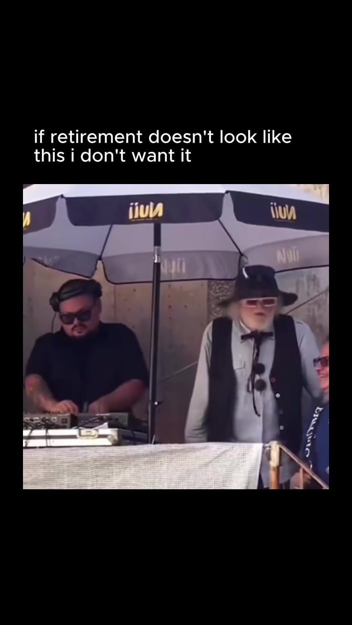 @Crucast