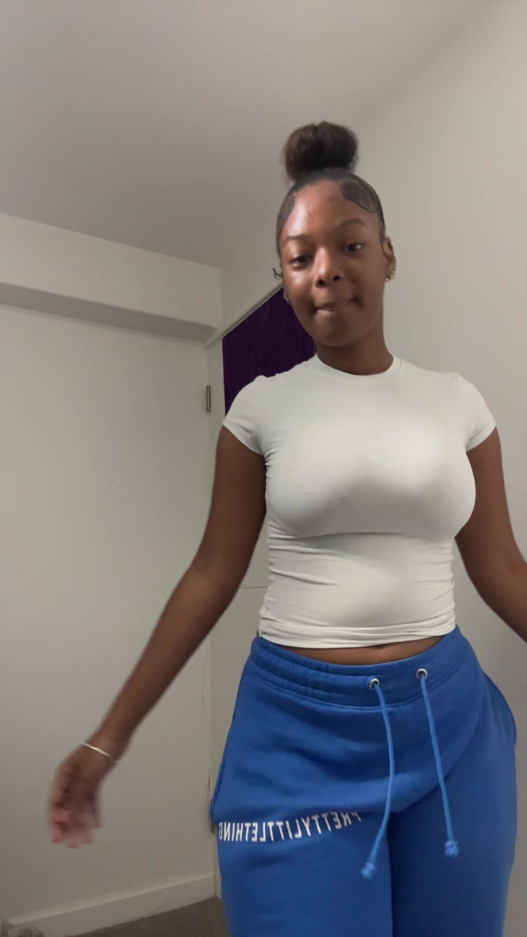 @theyluvvmarns