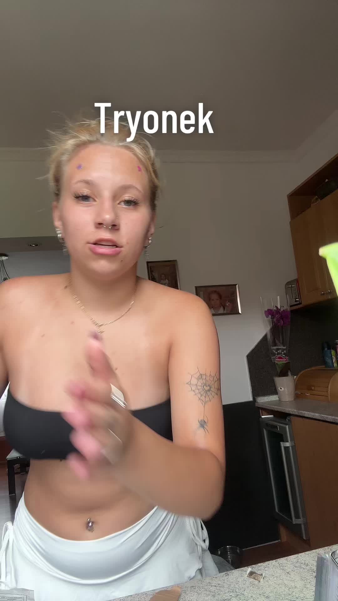 @minibickos