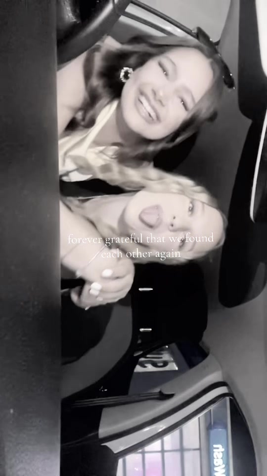 @cara24__