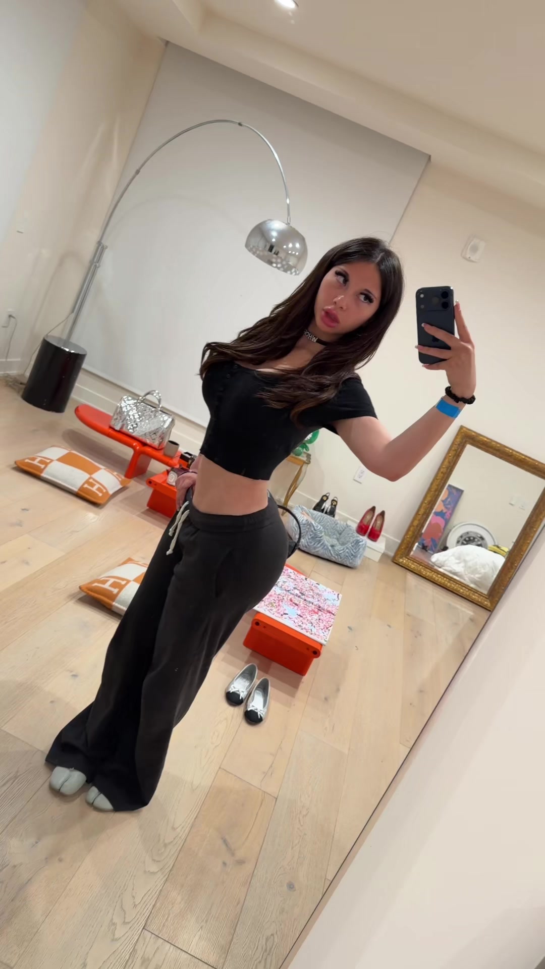 @anni